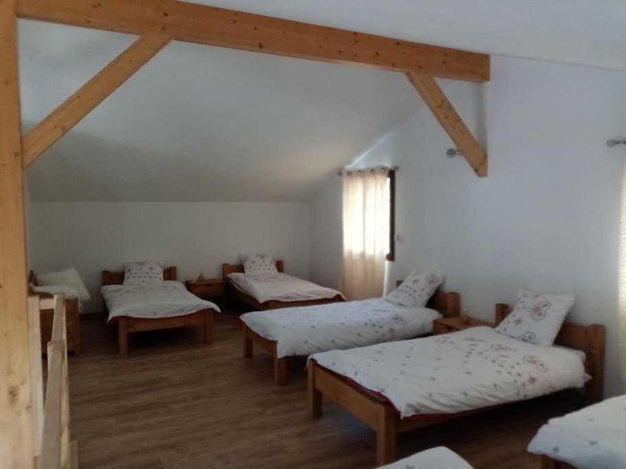 Chalet El Cant Dels Ocells Fillols Esterno foto